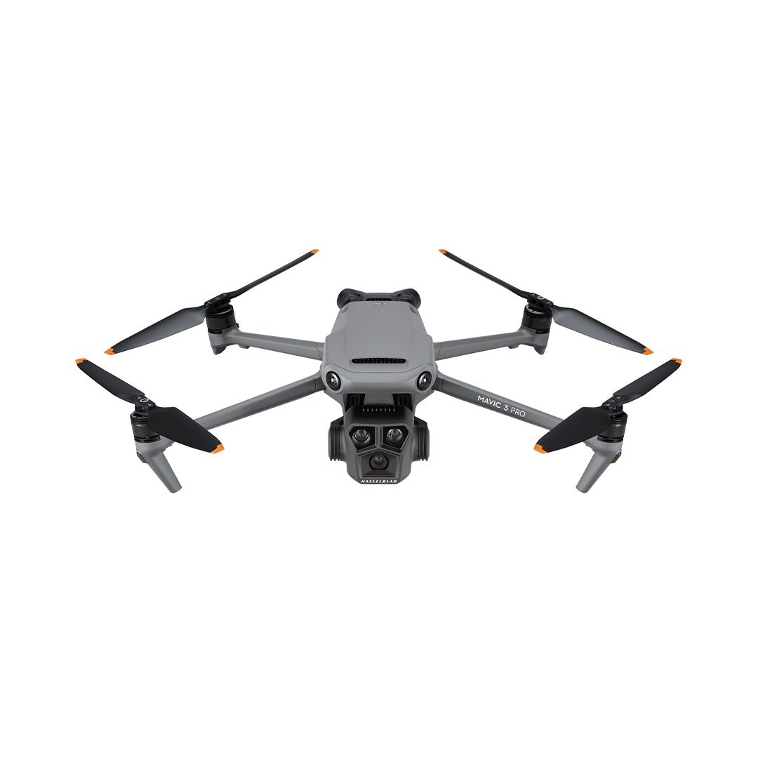 DJI Mavic 3 Pro — Hasselblad triple camera, 43 min